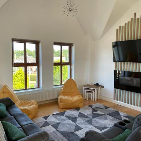 Orchard Oasis, Luxury Penthouse Getaway Coleraine Exterior photo
